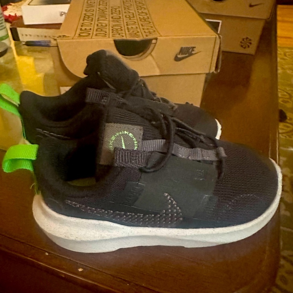 Nike Crater Impact Size 9